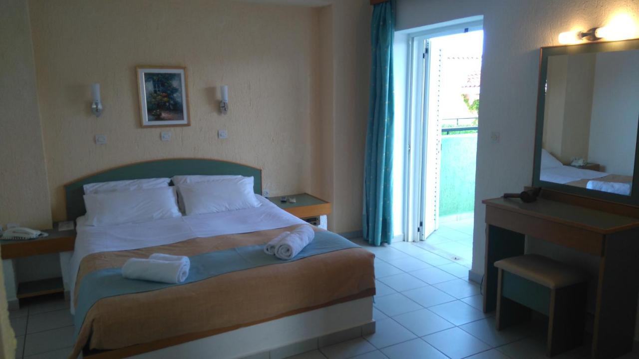 Porto Skala Village Hotel Skala (Kefalonia) エクステリア 写真