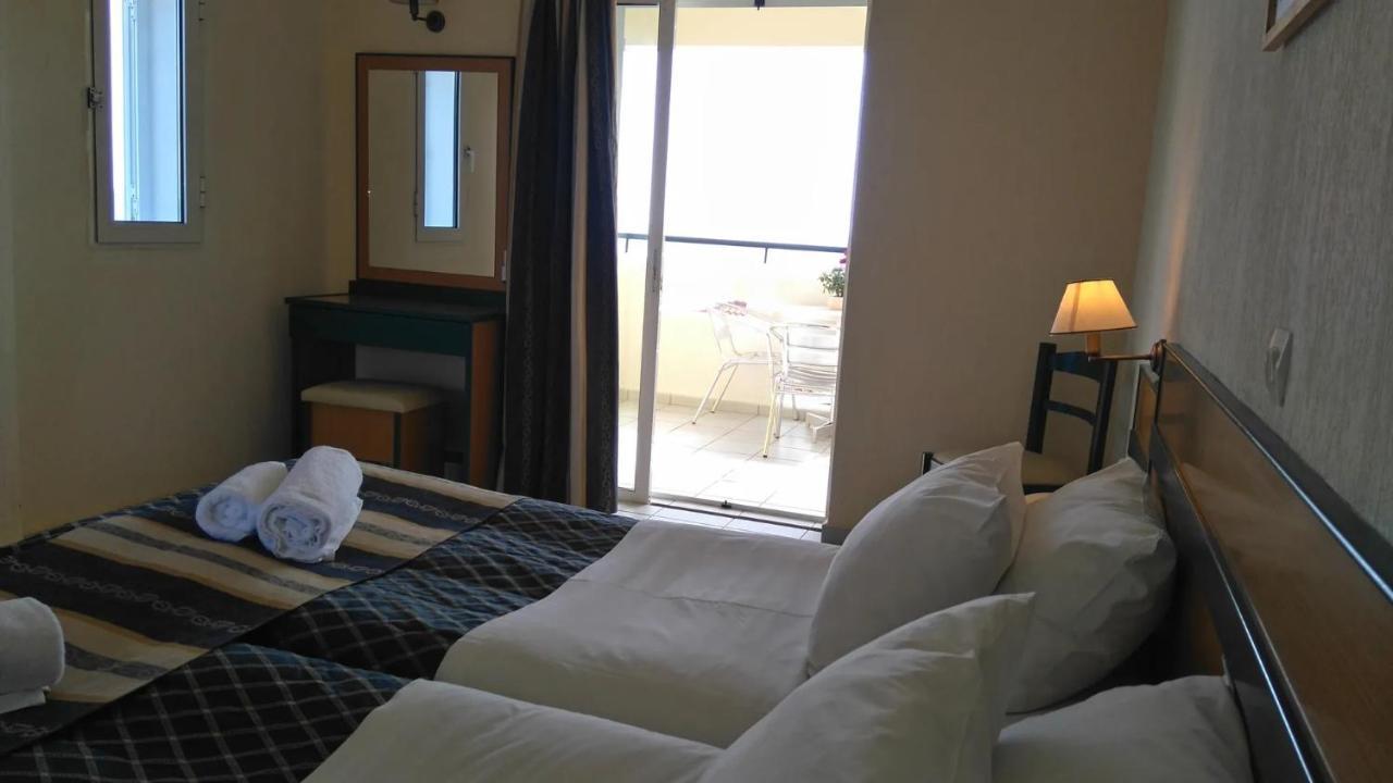 Porto Skala Village Hotel Skala (Kefalonia) エクステリア 写真